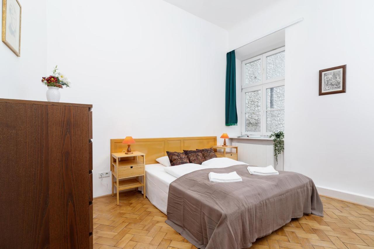 Apartment Pijarska Krakow By Noclegi Renters Exterior foto